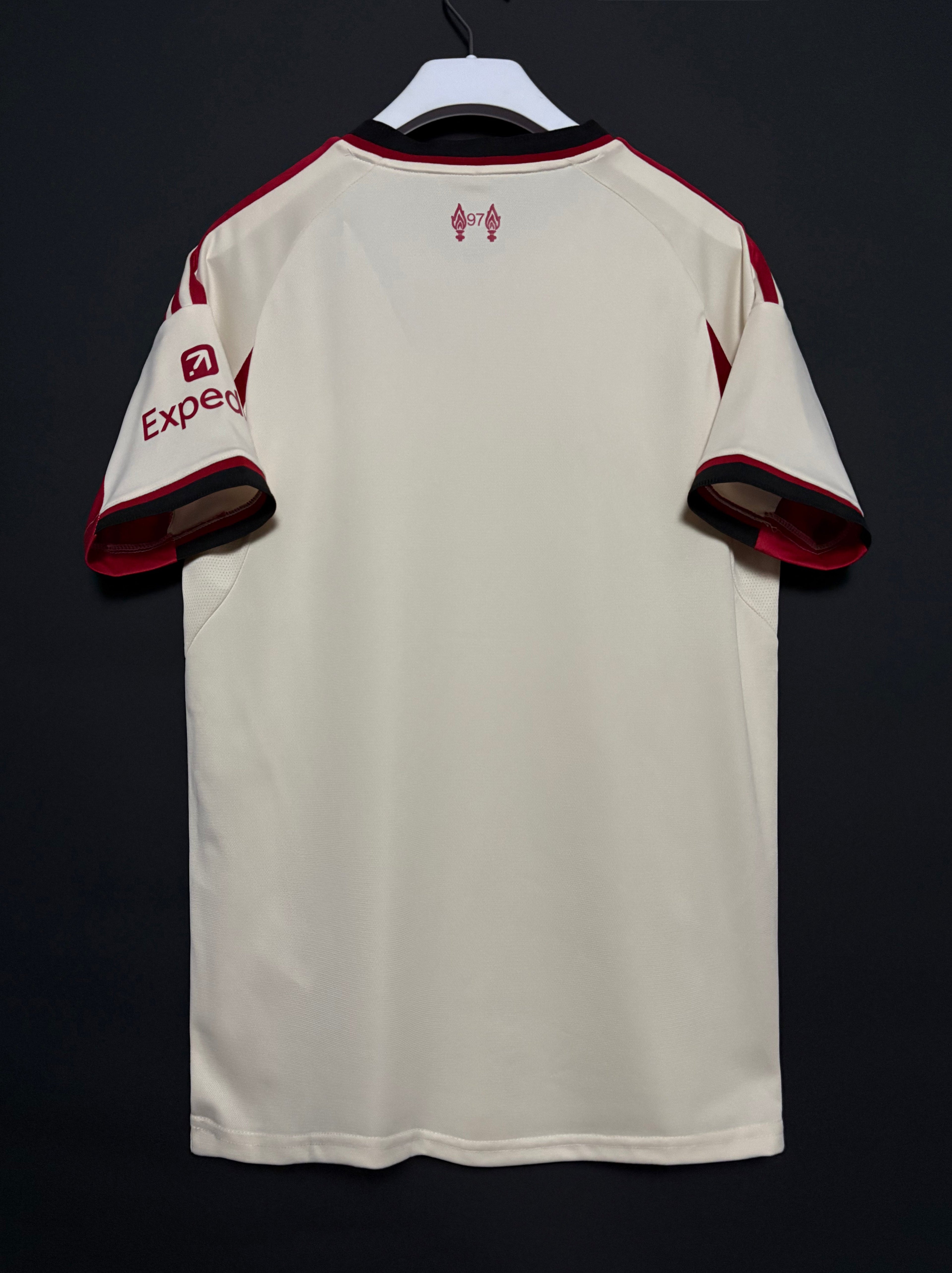 Liverpools bortatröja